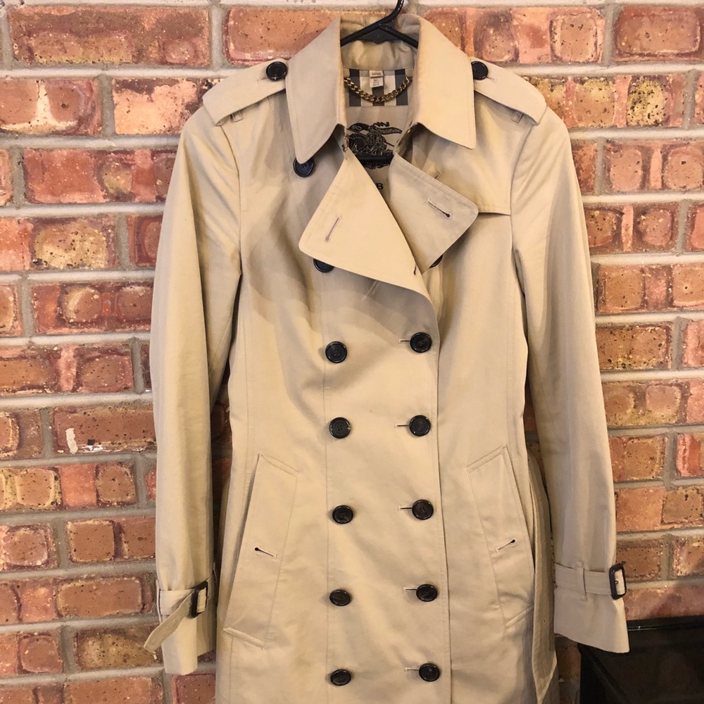 SOLD Burberry Sandringham Mid-length trench coat